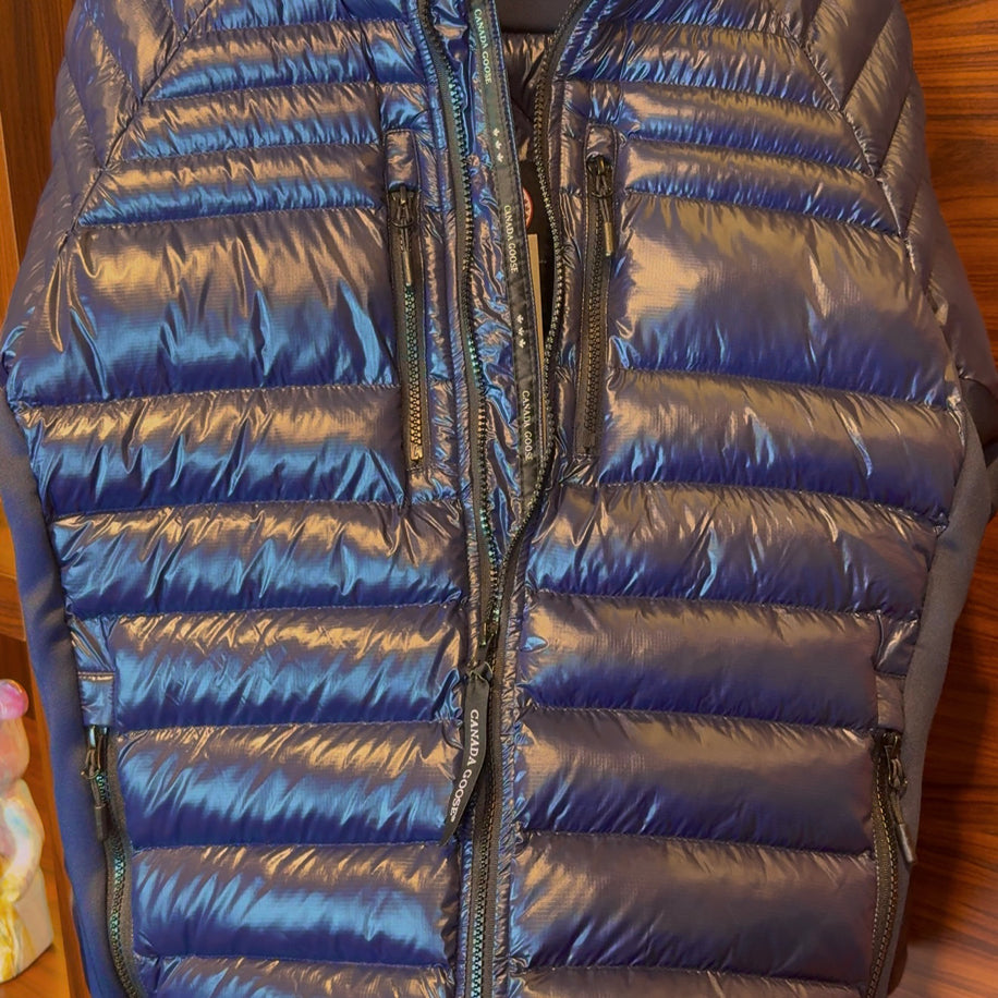 Canada Goose Hybrid Lite Tech Navy Blue