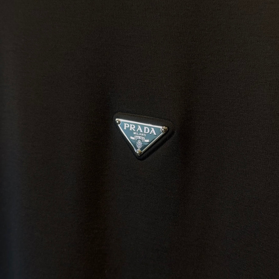 Prada Black Tshirt S231