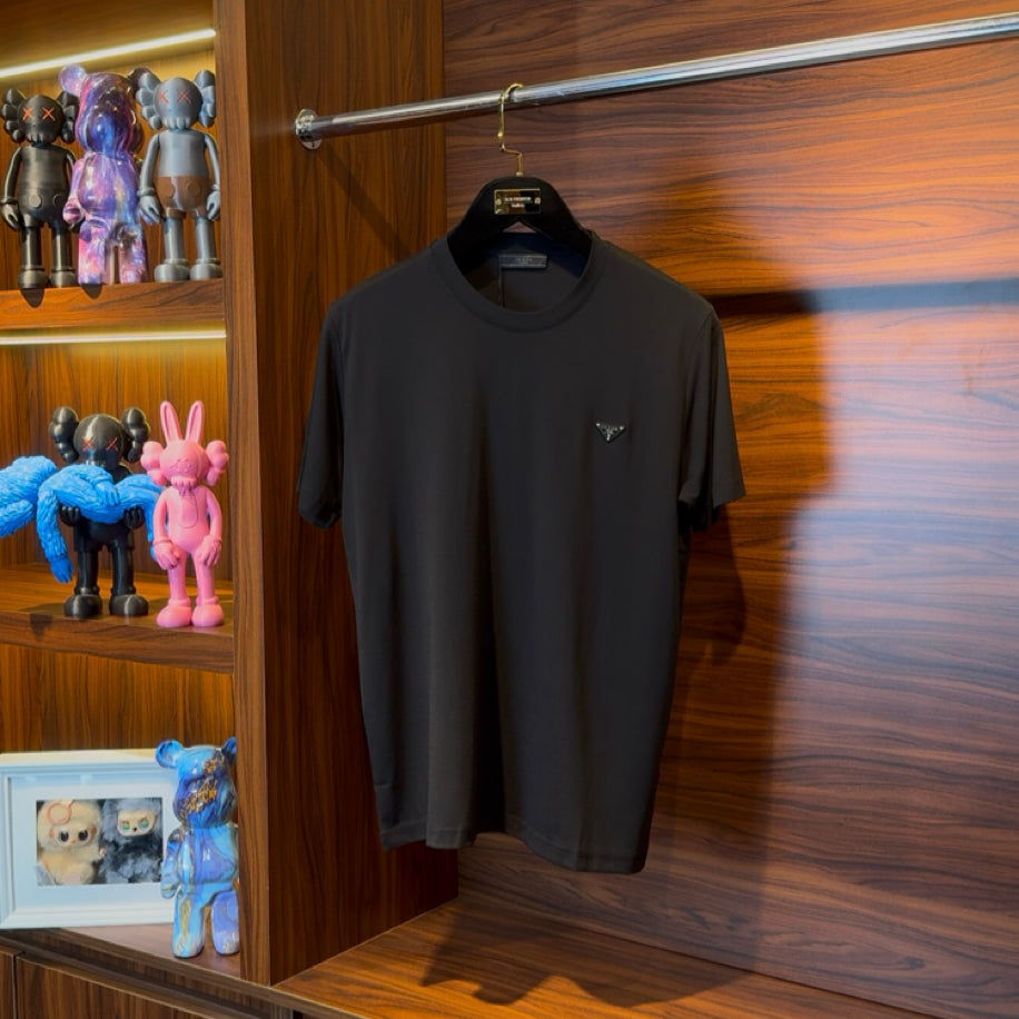 Prada Black Tshirt S231